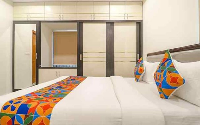 Fabexpress Rs Living