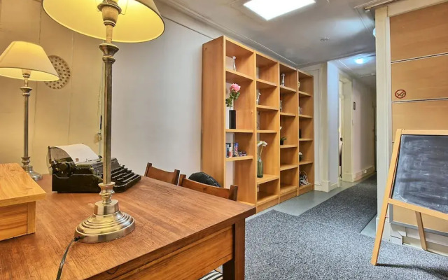 Bairro Alto Palace  Apartment for Large Groups