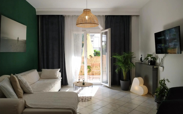 Bright Apartment steps from the Sea