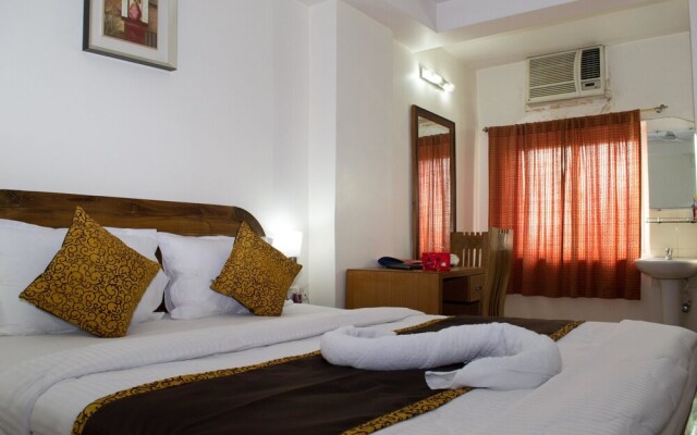 OYO Rooms Link Road