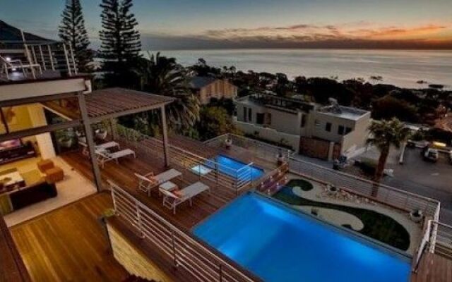 Sea And Rock Villa