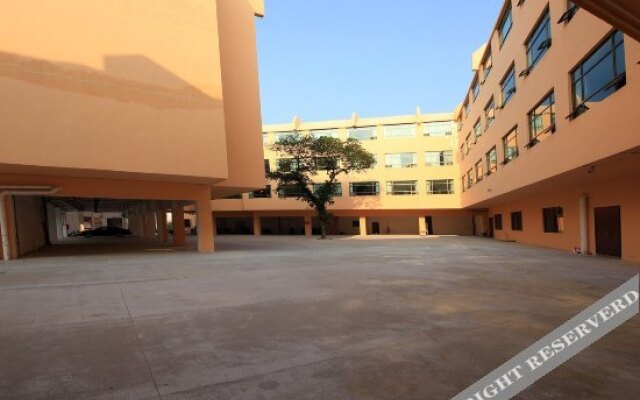 Yangjiang Zhapo Yatao Holiday Hotel