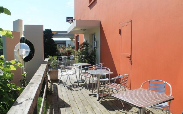 Adonis Lyon Est Hôtel Artys