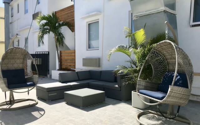 La Mona Loiza Apartments Complex