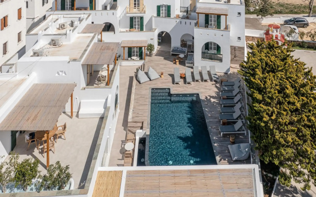 Spiros Hotel