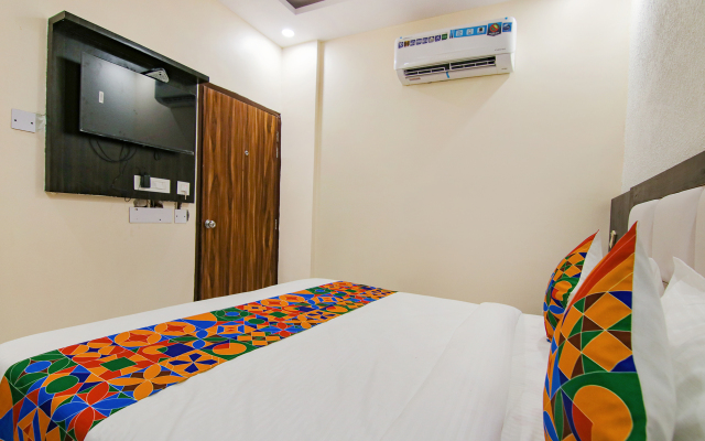 Fabhotel Palm Plaza