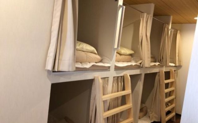 Okubo Bnbplus Capsule Hotel Mix Dormitory