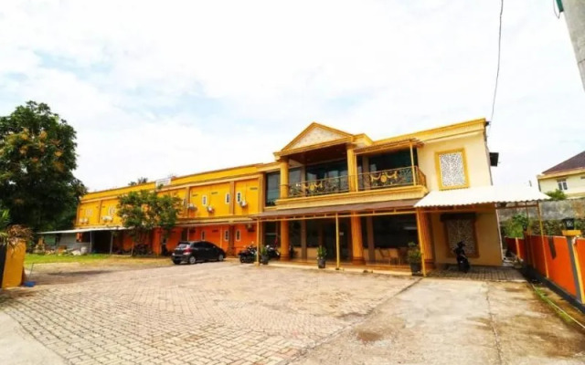 Ombey Guest House by ZUZU