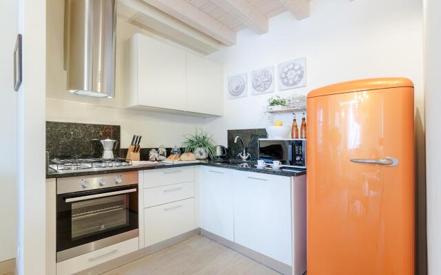 Casa Enea In Lucca With 2 Bedrooms And 1 Bathrooms