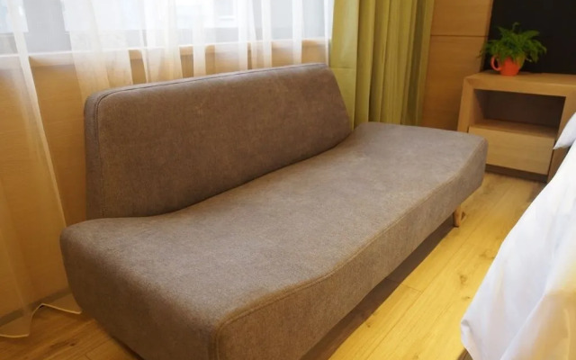 巨蛋旅店 HotelR14