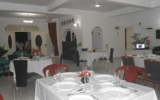 Sethsura Grand Hotel