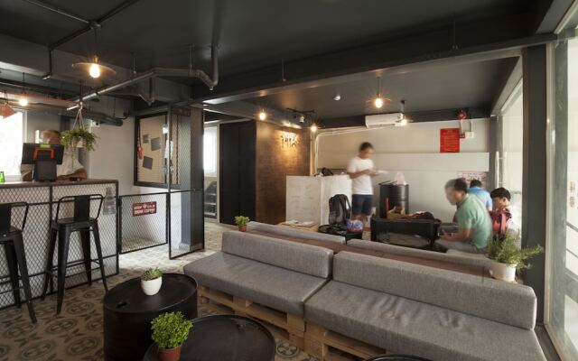 199x Hostel Backpackers Saigon