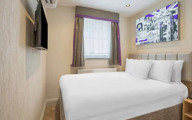 OYO Townhouse 30 Sussex Hotel