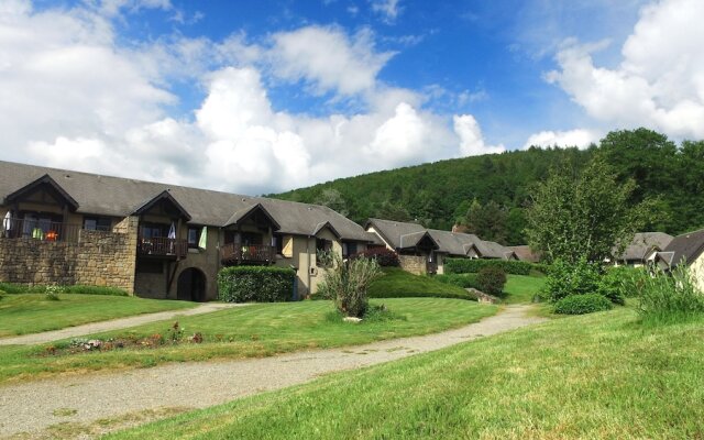 VVF Château sur la Vienne Lac de Vassivière, Nedde