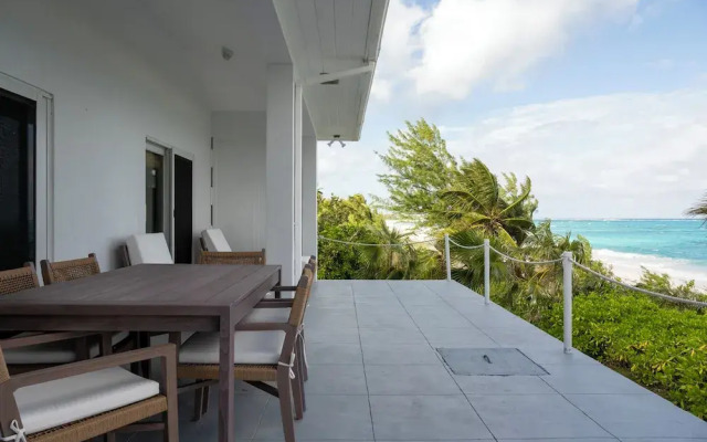 Tranquil Waters: Private Oceanfront Retreat