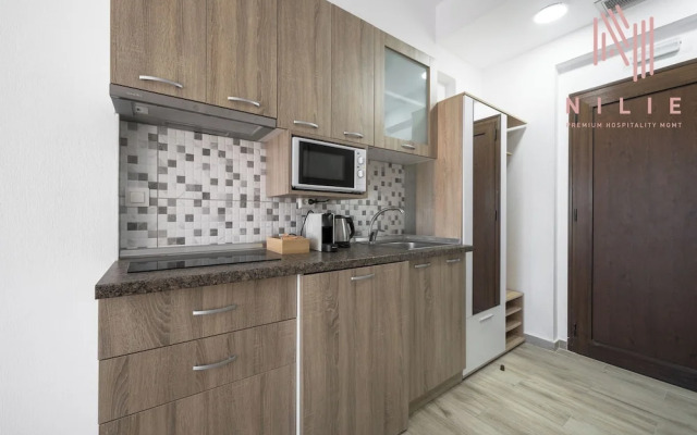 Azur Residences, Nilie Hospitality MGMT