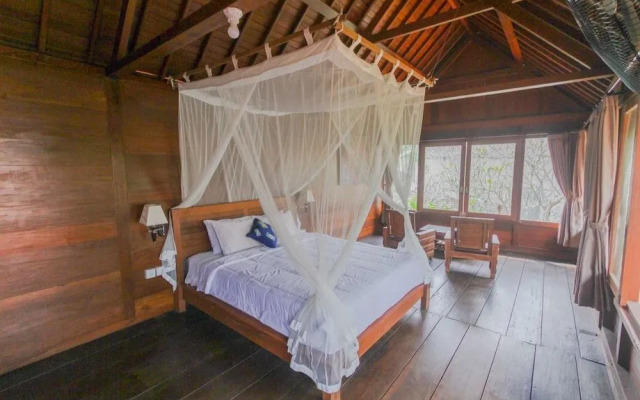 Sari Bamboo Bungalows