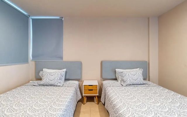 Polanco Flat - Laundry- Parking-elevator-sleeps 10