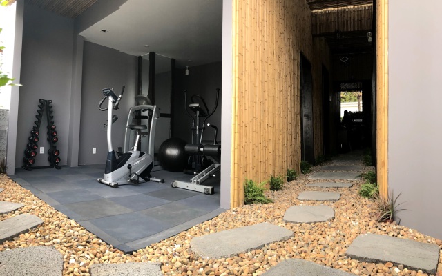 Cochin Zen Hotel
