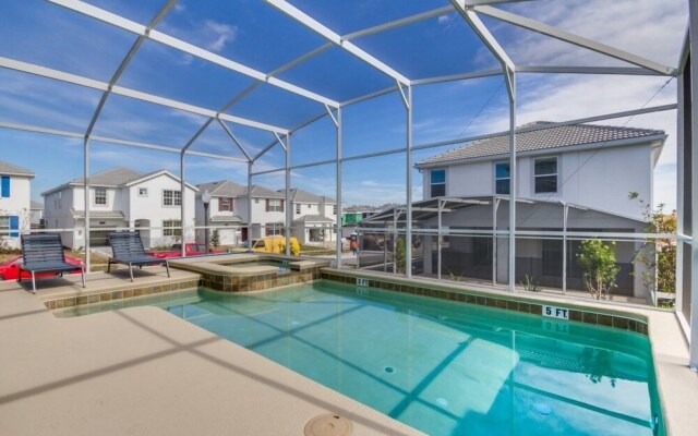 Amazing House! - Champions Gate -1561TL