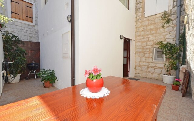 Irvin - Sweet Apartment - A1