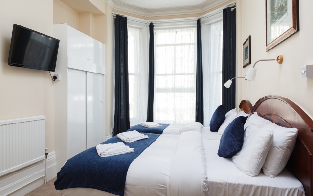 Pearl and Pebbles Hotel