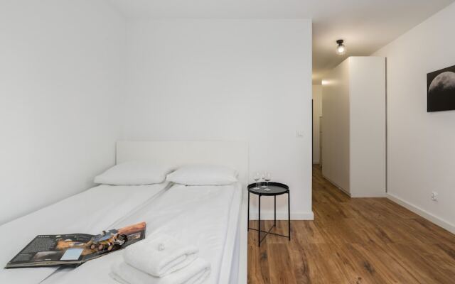 Studio Poznań Old Town Rybaki by Renters