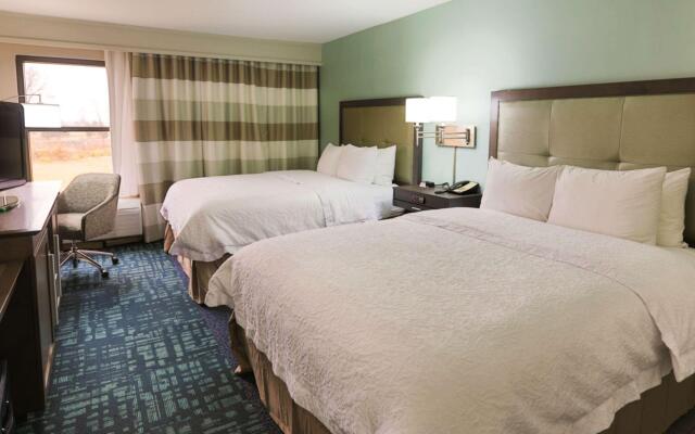 Hampton Inn & Suites Nashville-Airport