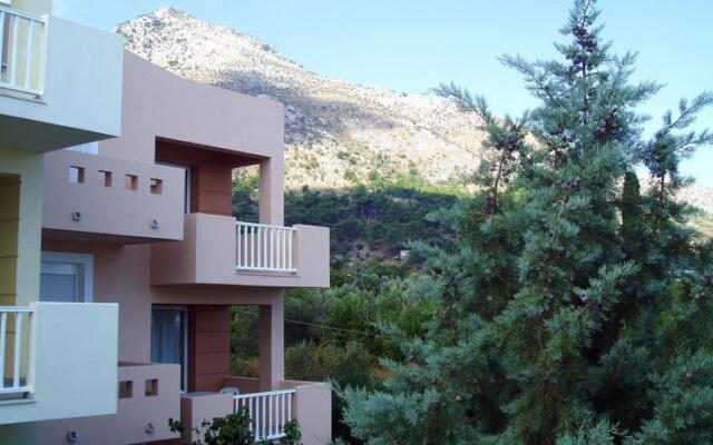 Iason Hotel Apartments & Studios