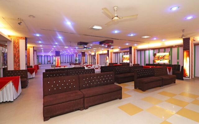 OYO 12848 Hotel Akash - Faridabad