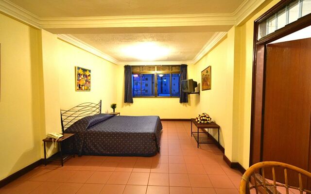Tourist Hotel