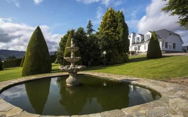 The Arches Country House