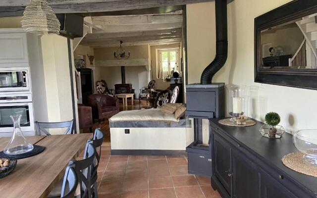 Traditional holiday home in Altillac with private pool