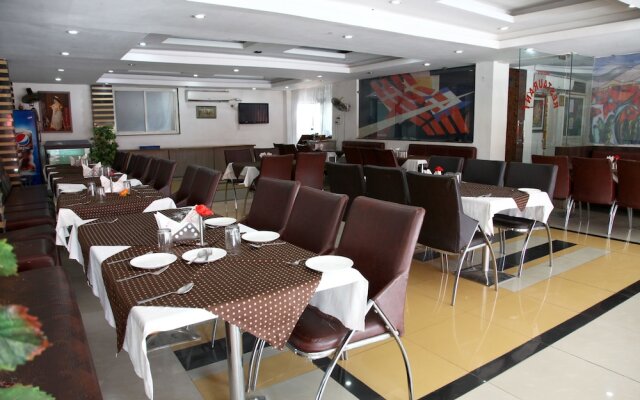 OYO 3075 Hotel RK Residency