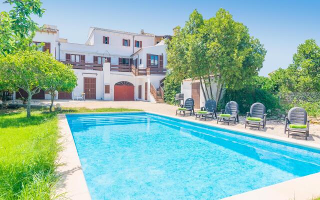 CAS PADRI - Villa with private pool in Capdepera. Free WiFi