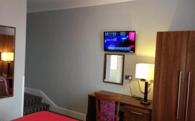 Ely House Hotel
