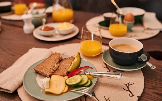 Serviced Luxury Chalet Evi