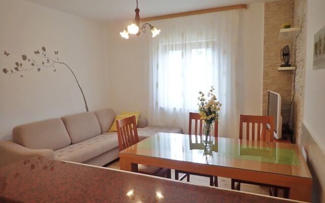 Apartments Sidro By The Sea