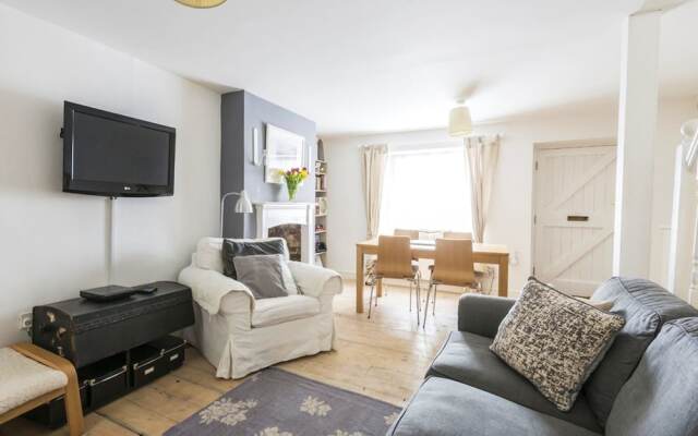Teachers Cottage
