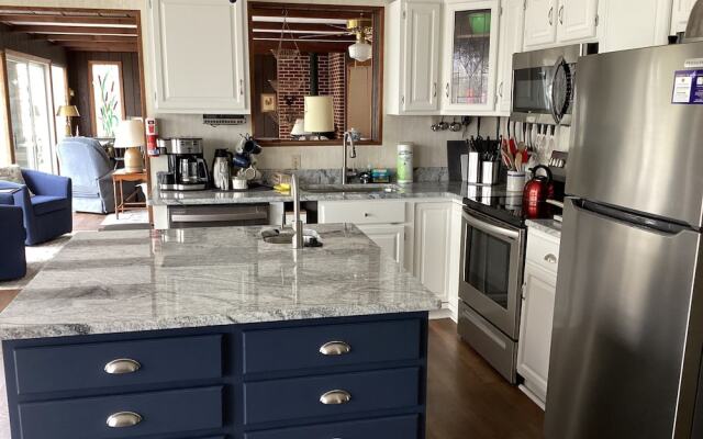 Just Around the Dilly