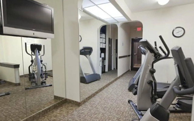 Comfort Inn & Suites
