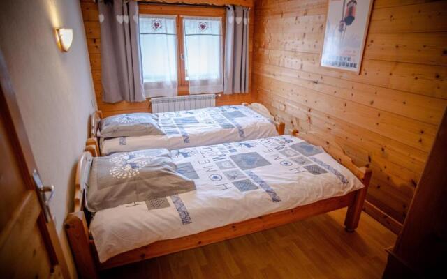 Le Mont Blanc (Gite Des Alpes)