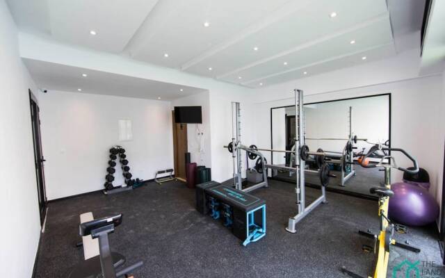 Sunset 203 Luxury apt With Gym in Lac1
