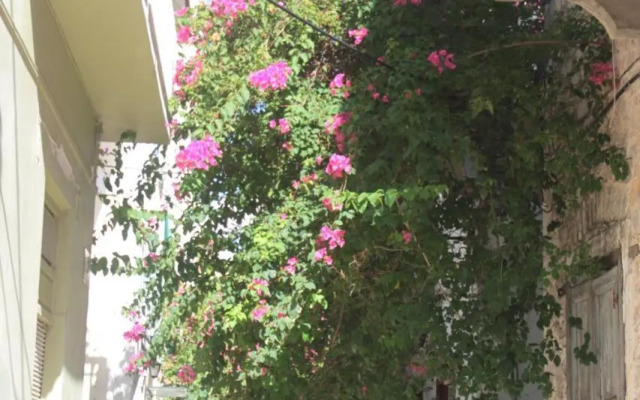 Quiet spacious apartment in Nafplio