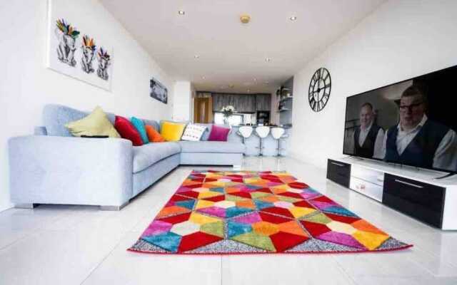 No2 Sandy Bay , Luxury Beachfront Apartment