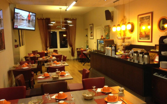 Logis Hôtel du Midi - Saint Etienne Sud