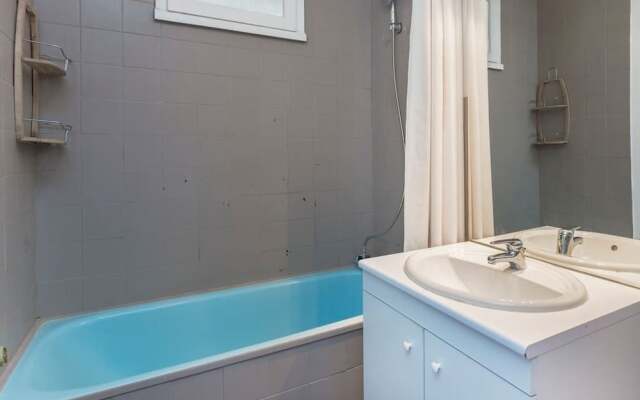 Modern Appart 75m2 - 2 rooms -parking