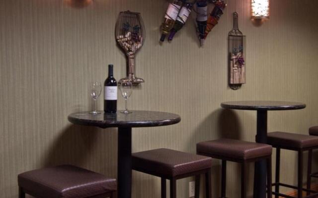 Coshocton Village Inn and Suites