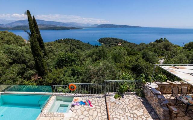 Scirocco And Folitsa Villas