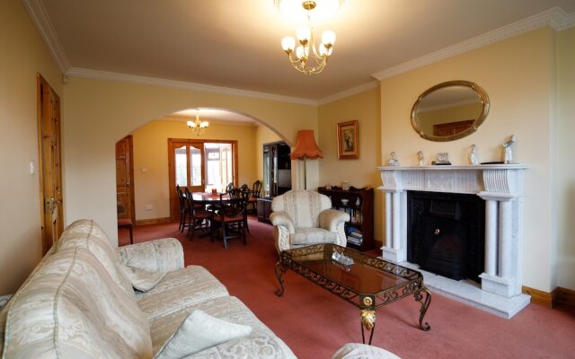 Old Fort Lodge